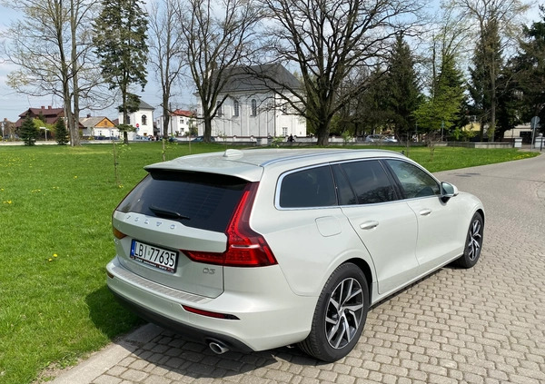 Volvo V60 cena 85900 przebieg: 178500, rok produkcji 2019 z Buk małe 211